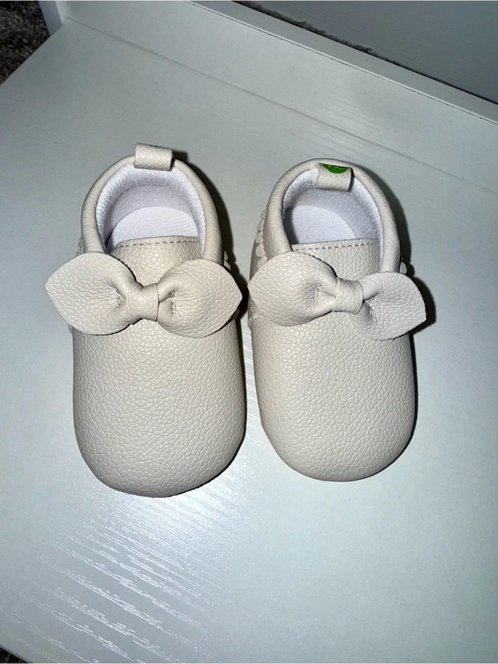 Girls' Soft Leatherette Bow Baby Shoes in Cream
